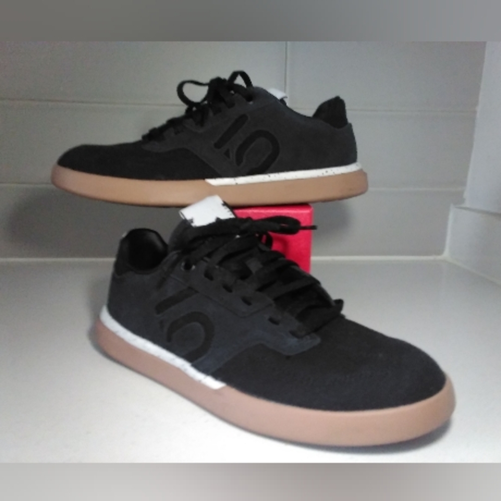 Adidas 5 10 Sleuth Shoes W5 US